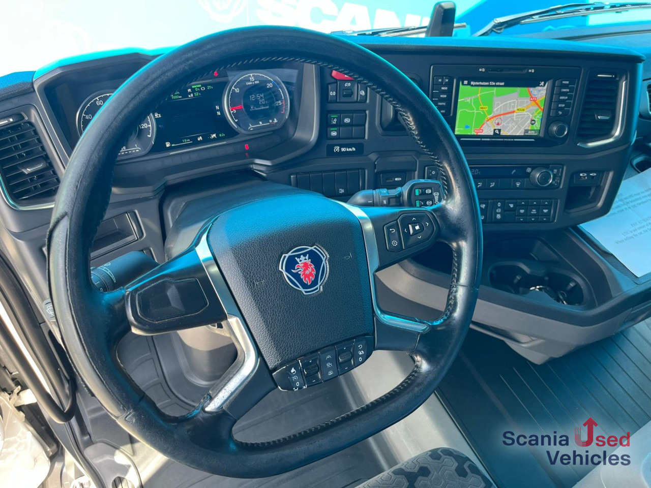 SCANIA R 450 A4x2EB RETARDER MEGA / VOLUME DIFF-L 8T PTOV - 牵引车:图4 SCANIA R 450 A4x2EB RETARDER MEGA / VOLUME DIFF-L 8T PTOV - 牵引车:图4