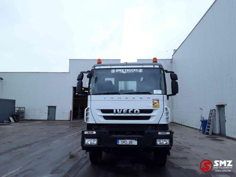 Iveco Trakker 360 6x4 manual chassis - 栏板式/ 平板卡车, 起重车:图2 Iveco Trakker 360 6x4 manual chassis - 栏板式/ 平板卡车, 起重车:图2