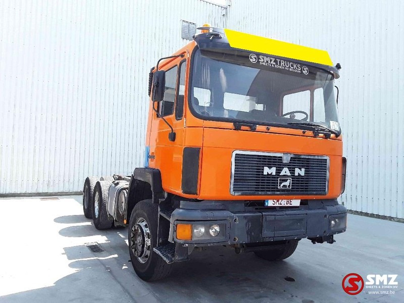 MAN 26.292 6cyl 362 372 - 驾驶室底盘卡车:图1 MAN 26.292 6cyl 362 372 - 驾驶室底盘卡车:图1