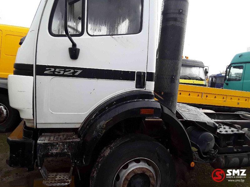 Mercedes-Benz 2527 6x4motor slecht - 驾驶室底盘卡车:图3 Mercedes-Benz 2527 6x4motor slecht - 驾驶室底盘卡车:图3