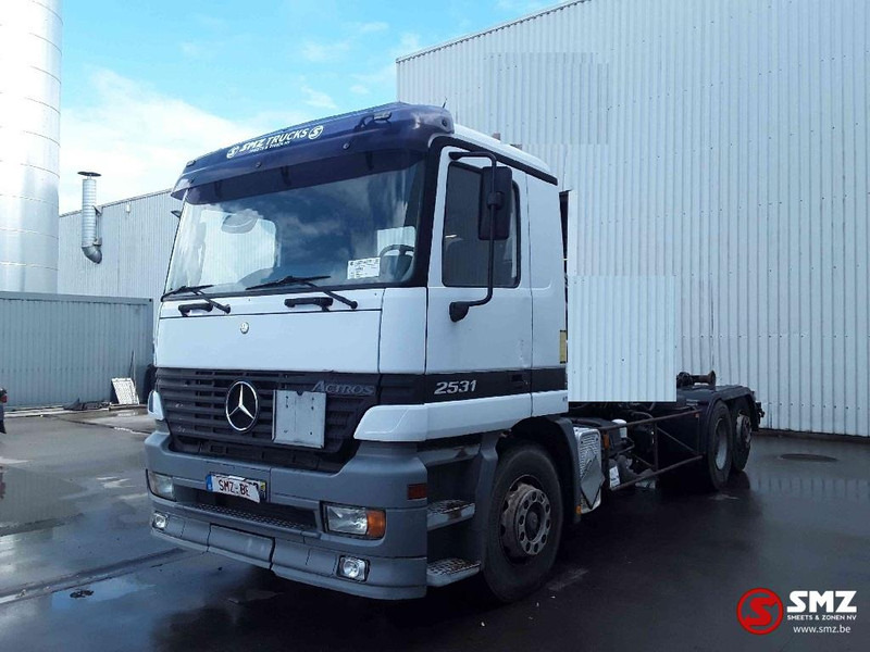 Mercedes-Benz Actros 2531 francais - 驾驶室底盘卡车:图3 Mercedes-Benz Actros 2531 francais - 驾驶室底盘卡车:图3