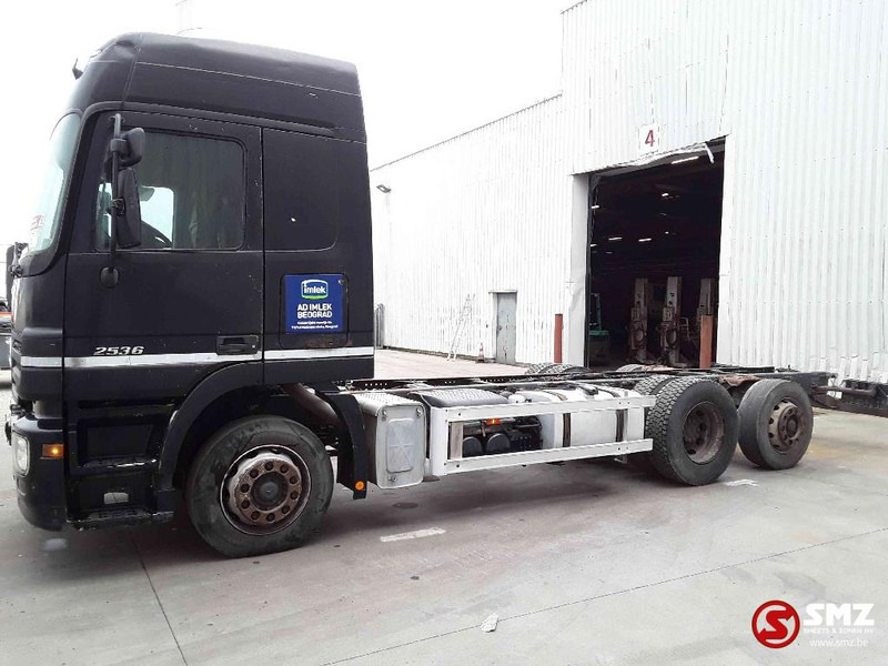 Mercedes-Benz Actros 2536 - 驾驶室底盘卡车:图5 Mercedes-Benz Actros 2536 - 驾驶室底盘卡车:图5