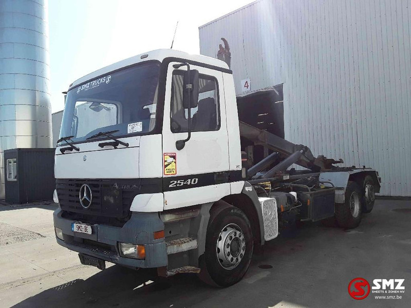 Mercedes-Benz Actros 2540 6x2 francais - 集装箱运输车/ 可拆卸车身的卡车:图3 Mercedes-Benz Actros 2540 6x2 francais - 集装箱运输车/ 可拆卸车身的卡车:图3