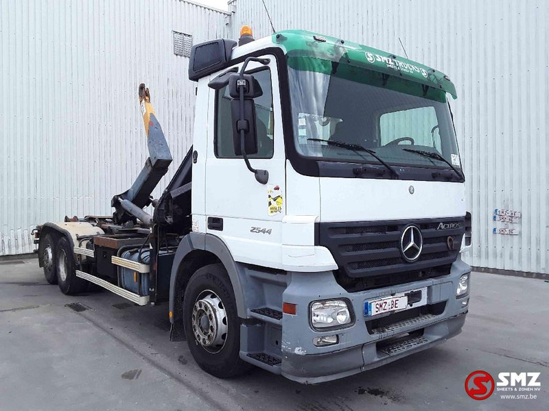 Mercedes-Benz Actros 2544 hiab 102.2 remote hook retarder - 集装箱运输车/ 可拆卸车身的卡车, 起重车:图1 Mercedes-Benz Actros 2544 hiab 102.2 remote hook retarder - 集装箱运输车/ 可拆卸车身的卡车, 起重车:图1