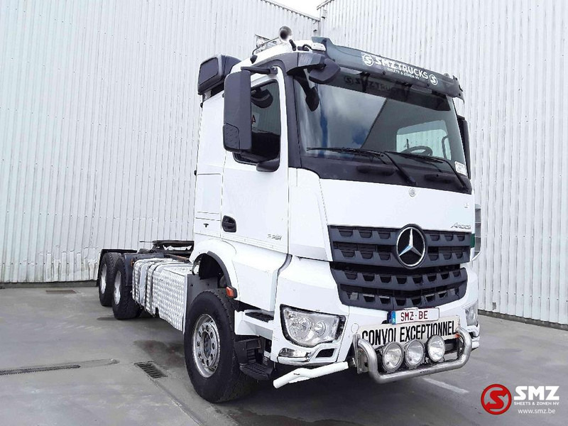 Mercedes-Benz Arocs 3351 lames steel - 牵引车:图1 Mercedes-Benz Arocs 3351 lames steel - 牵引车:图1