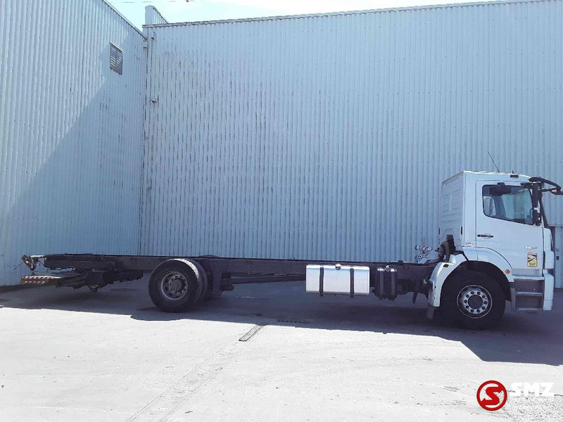 Mercedes-Benz Axor 1829 manual - 驾驶室底盘卡车:图4 Mercedes-Benz Axor 1829 manual - 驾驶室底盘卡车:图4