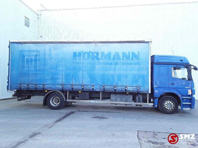 Mercedes-Benz Axor 1833 - 侧帘卡车:图4 Mercedes-Benz Axor 1833 - 侧帘卡车:图4
