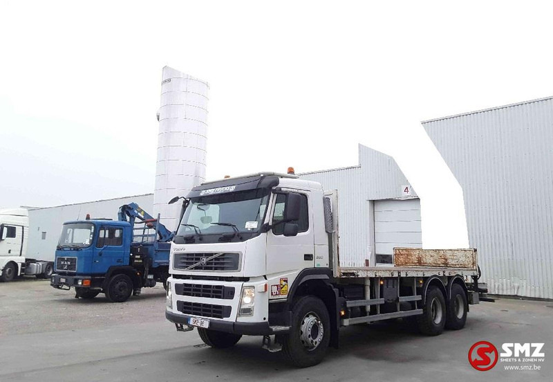 Volvo FM 6x4 - 栏板式/ 平板卡车, 起重车:图5 Volvo FM 6x4 - 栏板式/ 平板卡车, 起重车:图5