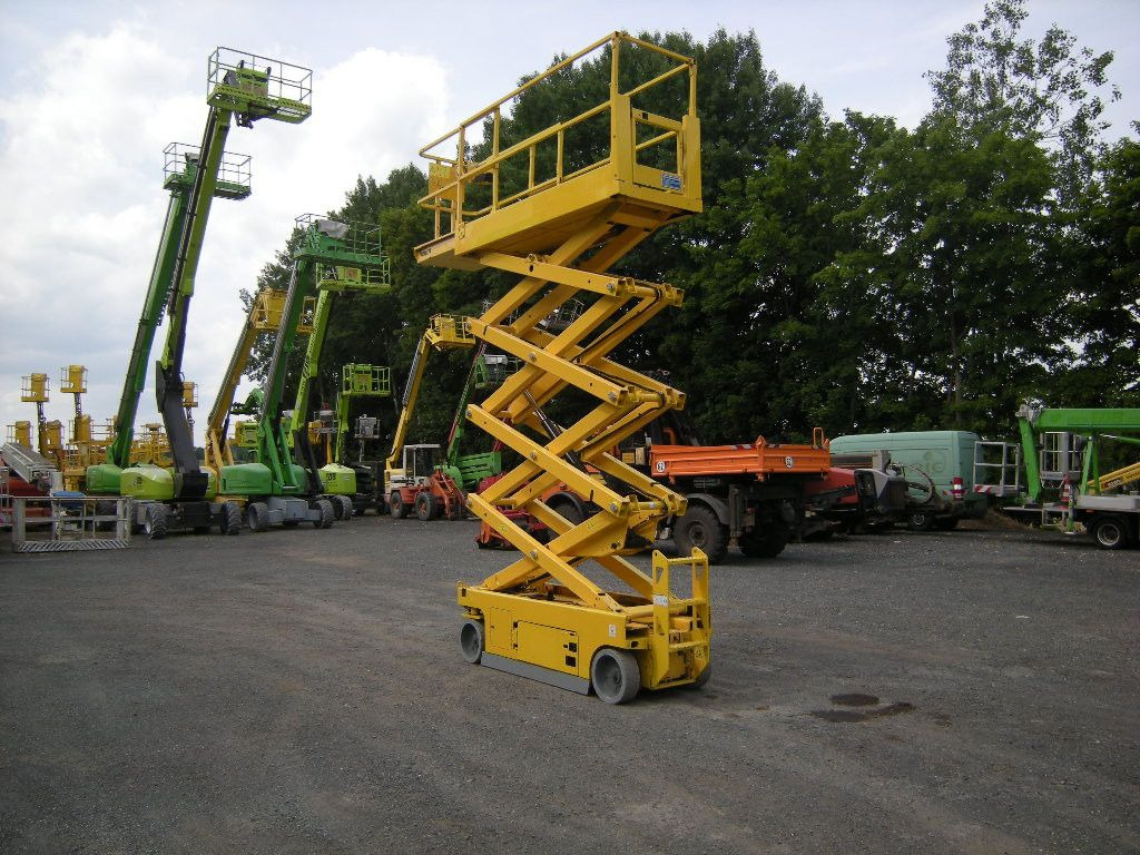 Genie GS 2632, Scherenarbeitsbühne Genie 10 m - 车载空中平台:图4 Genie GS 2632, Scherenarbeitsbühne Genie 10 m - 车载空中平台:图4