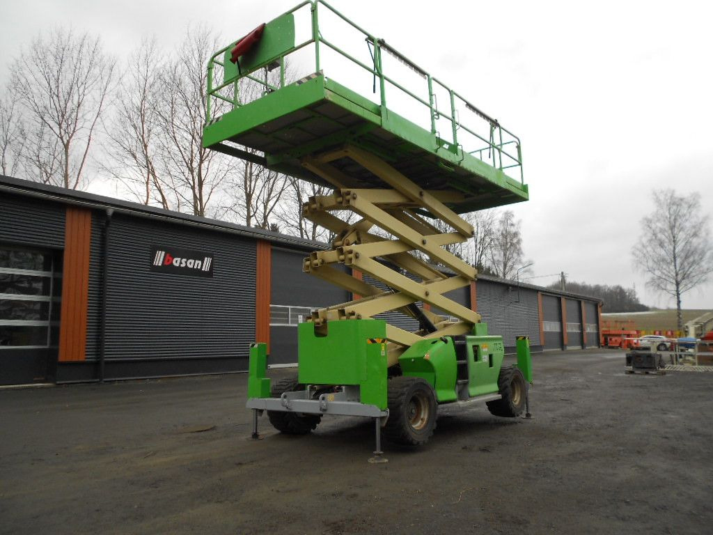 JLG 4394RT, Scherenbühne , 15 m, Allrad, Stützen - 剪式升降机:图3 JLG 4394RT, Scherenbühne , 15 m, Allrad, Stützen - 剪式升降机:图3
