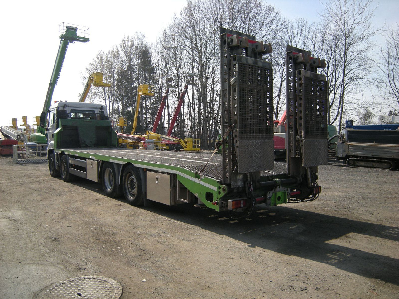 MAN 35.400, Zanner Plateau, Rampen, Winde - 拖吊车:图4 MAN 35.400, Zanner Plateau, Rampen, Winde - 拖吊车:图4