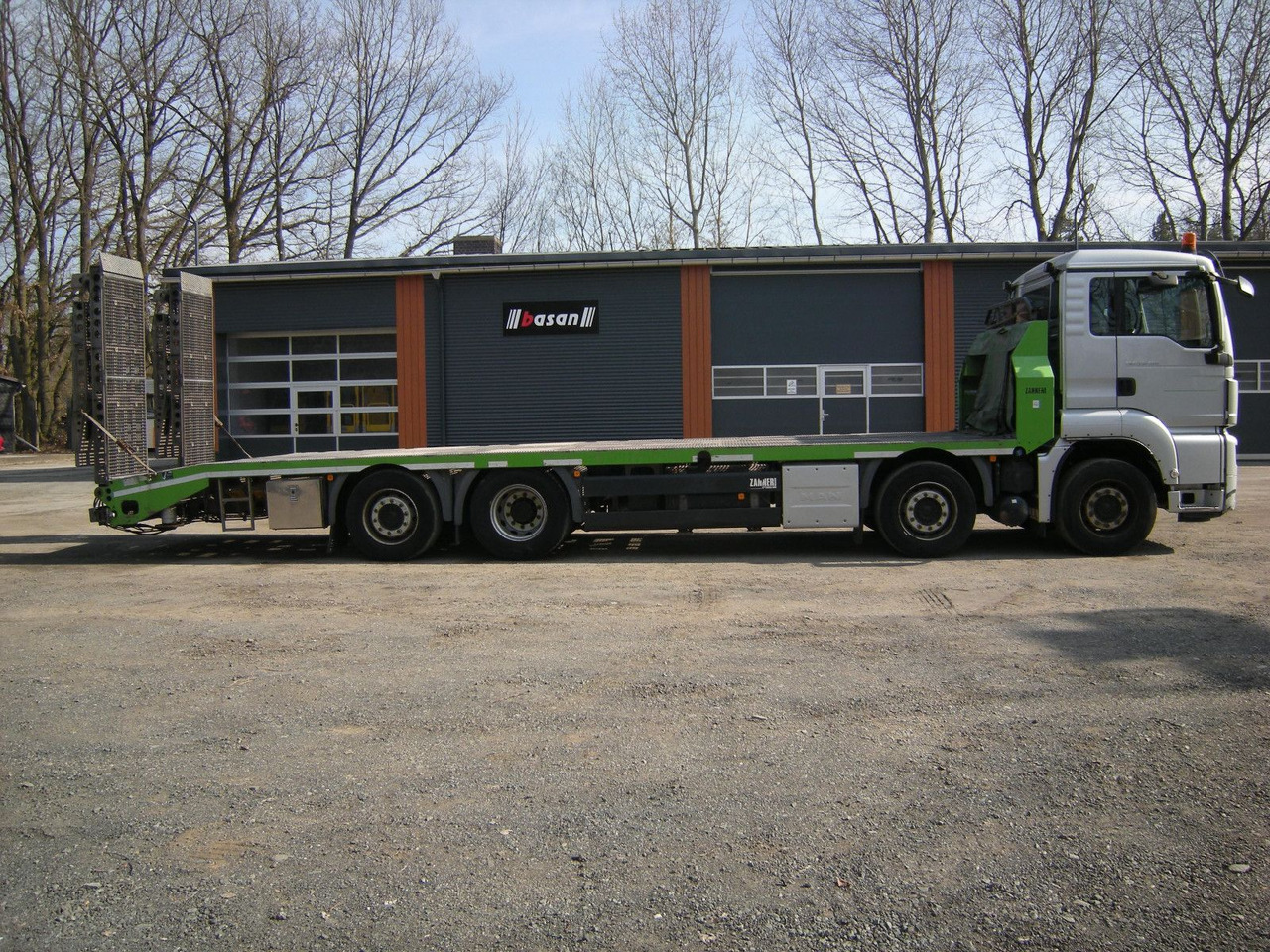 MAN 35.400, Zanner Plateau, Rampen, Winde - 拖吊车:图1 MAN 35.400, Zanner Plateau, Rampen, Winde - 拖吊车:图1