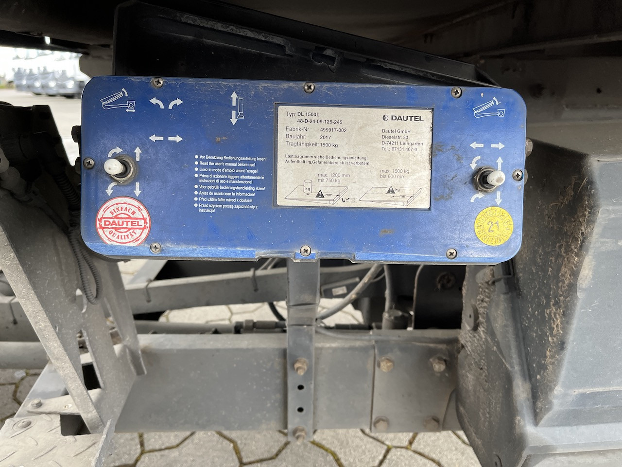 Iveco 120E25 Eurocargo 4x2 Koffer | Ladebordwand - 厢式卡车:图4 Iveco 120E25 Eurocargo 4x2 Koffer | Ladebordwand - 厢式卡车:图4
