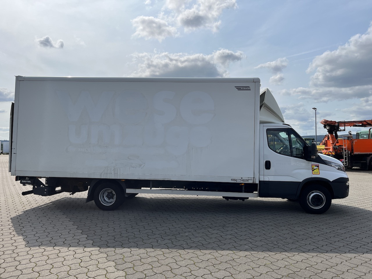 Iveco 70C18 Daily Koffer mit Ladebordwand - 厢式货车:图5 Iveco 70C18 Daily Koffer mit Ladebordwand - 厢式货车:图5