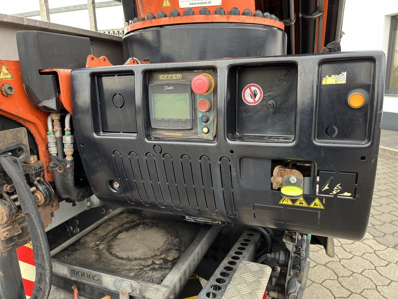 Mercedes-Benz Actros 2545 6x2 Atlas 265-A6 Lenk- Liftachse - 栏板式/ 平板卡车, 起重车:图4 Mercedes-Benz Actros 2545 6x2 Atlas 265-A6 Lenk- Liftachse - 栏板式/ 平板卡车, 起重车:图4