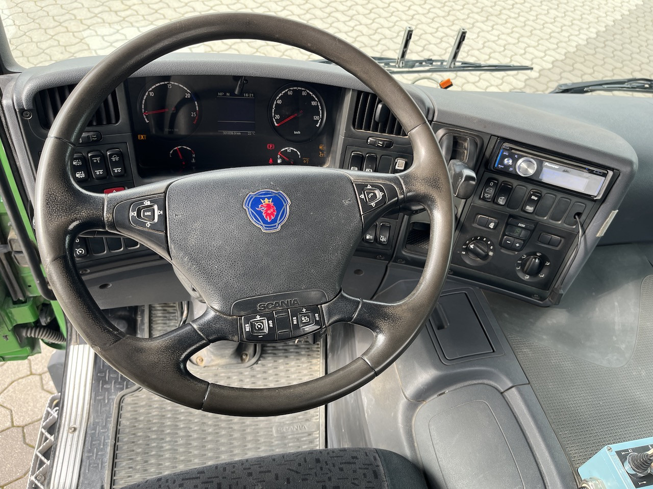 Scania P360 6x2 Trösch Absetzkipper Container - 箕斗装载车:图2 Scania P360 6x2 Trösch Absetzkipper Container - 箕斗装载车:图2