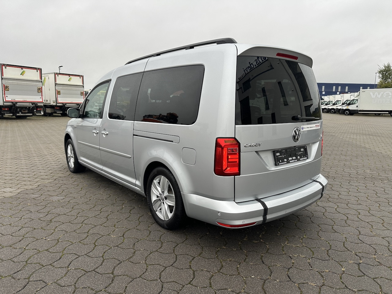 康比货车 VW Caddy Maxi Paravan Umbau Rollstuhl Heckeinstieg：图12