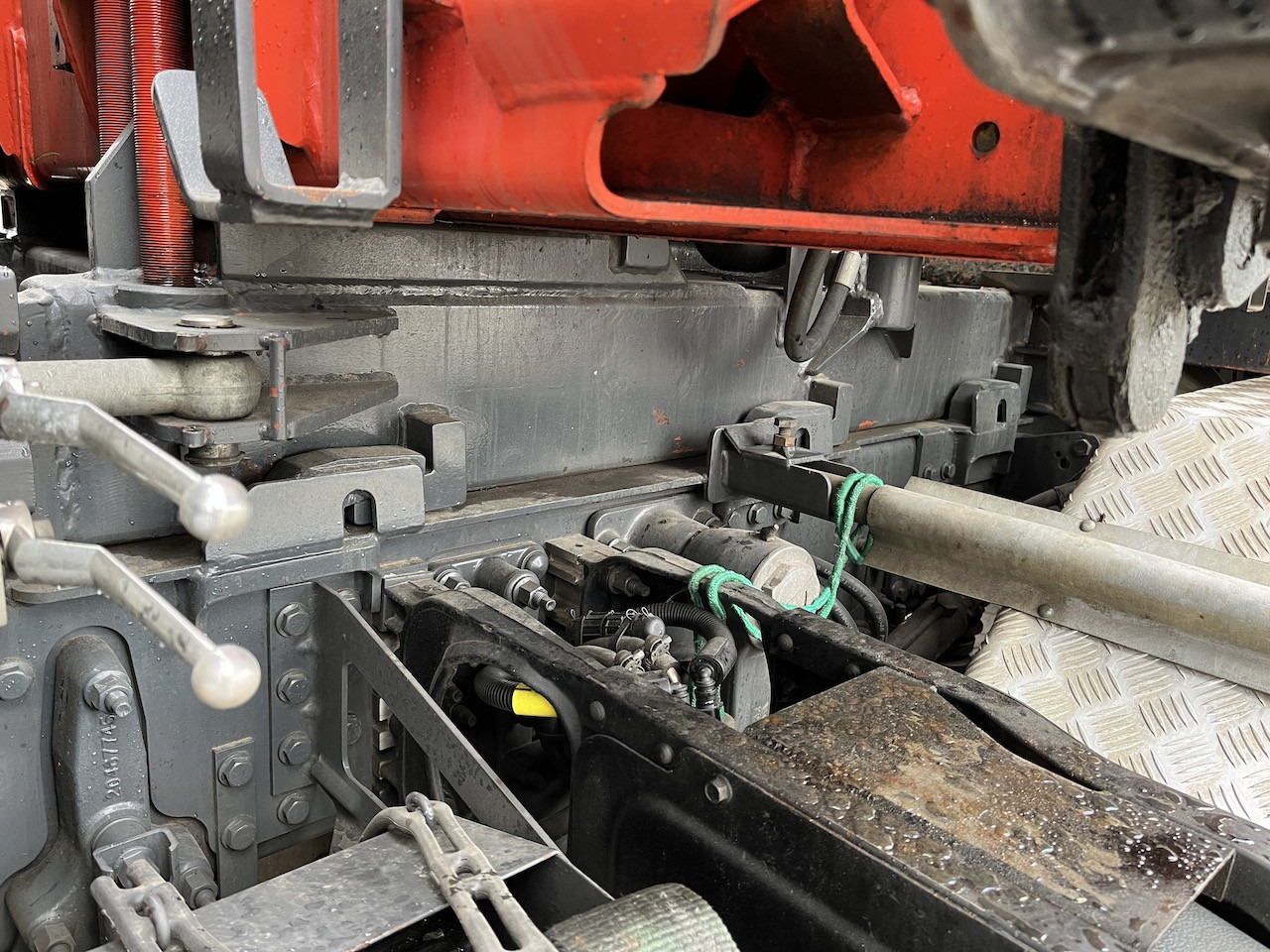 Volvo FM 440 8x4 Palfinger PK 44002 Wechselsystem - 起重车, 栏板式/ 平板卡车:图3 Volvo FM 440 8x4 Palfinger PK 44002 Wechselsystem - 起重车, 栏板式/ 平板卡车:图3