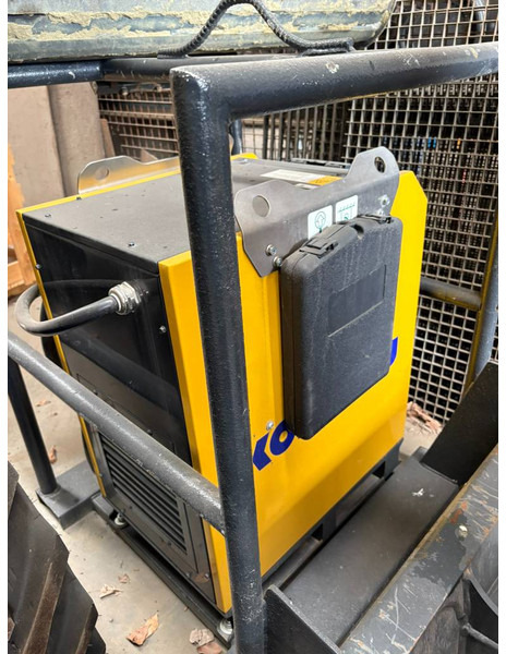 Komatsu PC33E-6 - 小型挖掘机:图5 Komatsu PC33E-6 - 小型挖掘机:图5