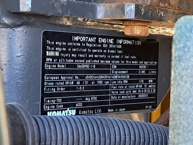 轮式挖掘机 Komatsu PW98MR-11E0:图8 轮式挖掘机 Komatsu PW98MR-11E0:图8