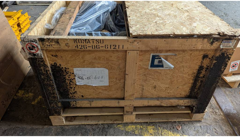 Komatsu WA600-8 BATTERY BOX 426-06-61211 - 框架/ 底盘 适用于 建筑机械:图2 Komatsu WA600-8 BATTERY BOX 426-06-61211 - 框架/ 底盘 适用于 建筑机械:图2