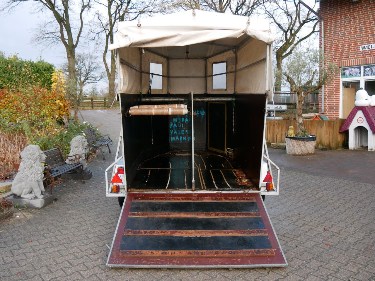 2 Pferde - 牲畜运输拖车:图5 2 Pferde - 牲畜运输拖车:图5