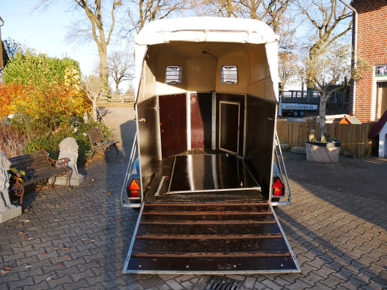 Holz Poly 2 Pferde - 牲畜运输拖车:图3 Holz Poly 2 Pferde - 牲畜运输拖车:图3