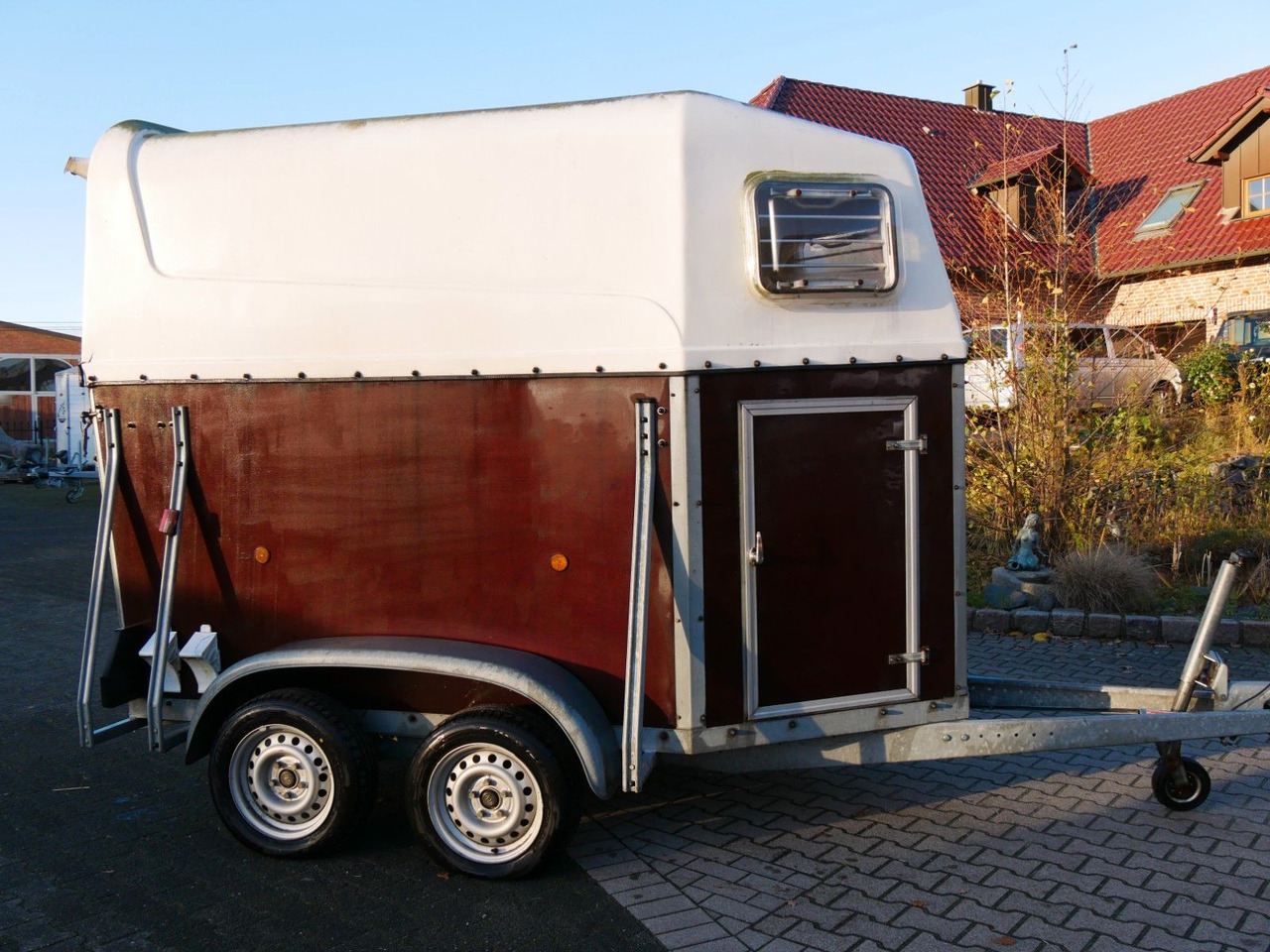 Holz Poly 2 Pferde - 牲畜运输拖车:图1 Holz Poly 2 Pferde - 牲畜运输拖车:图1