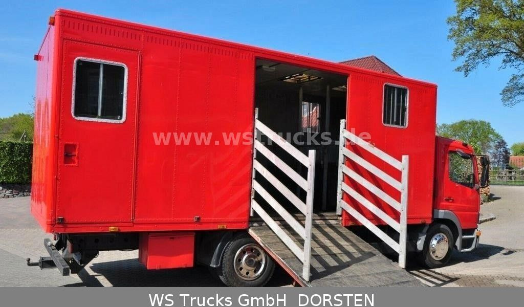 Mercedes-Benz 1224 EURO. 3 - 马匹运输车:图4 Mercedes-Benz 1224 EURO. 3 - 马匹运输车:图4