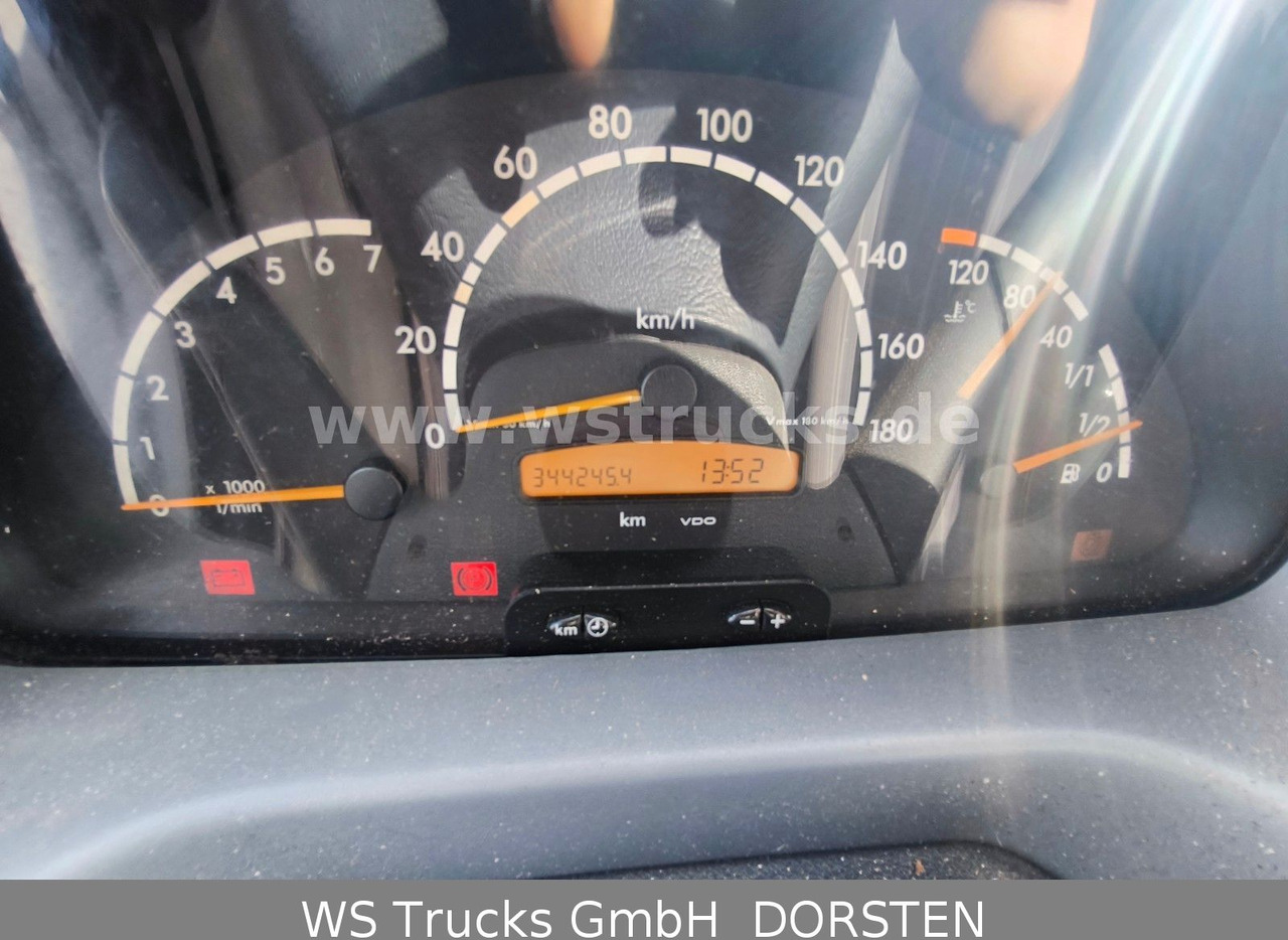 牲畜运输车 Mercedes-Benz Sprinter 411 CDI Viehtransporter:图15 牲畜运输车 Mercedes-Benz Sprinter 411 CDI Viehtransporter:图15