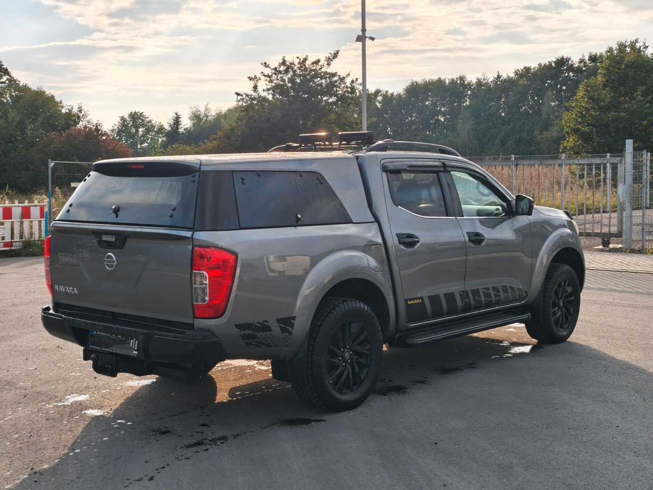 Nissan Navara NP300 N-Guard Double Cab 4x4 - 越野车:图4 Nissan Navara NP300 N-Guard Double Cab 4x4 - 越野车:图4