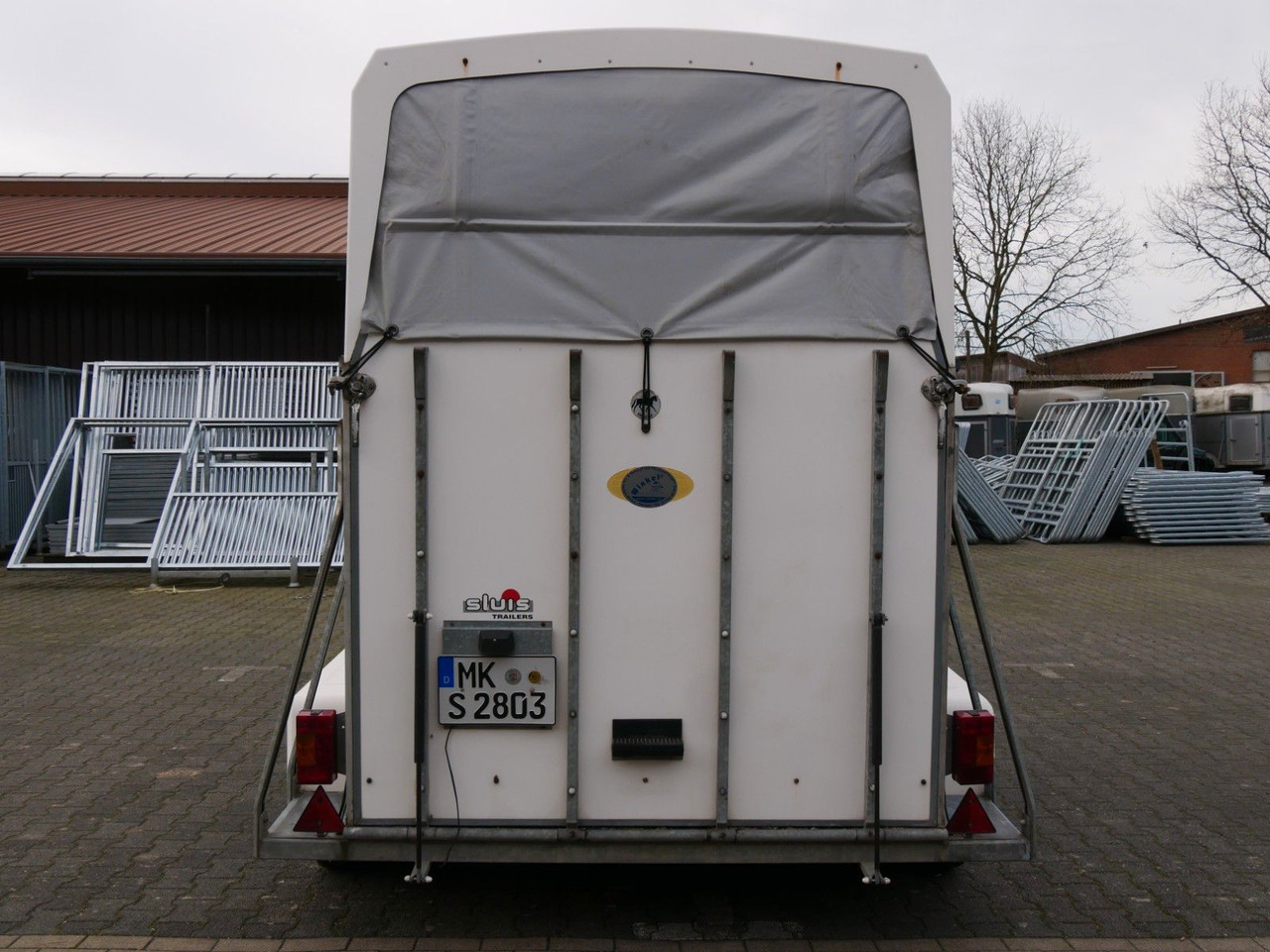 Sluis Vollpoly 2 Pferde mit Sattelkammer - 牲畜运输拖车:图4 Sluis Vollpoly 2 Pferde mit Sattelkammer - 牲畜运输拖车:图4