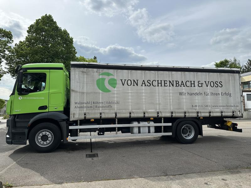 Mercedes Antos 1827 L Pr/Plane Rungentaschen E6 - 侧帘卡车:图2 Mercedes Antos 1827 L Pr/Plane Rungentaschen E6 - 侧帘卡车:图2