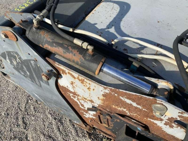 EMILY 2900mm - Attache Chargeurs CATERPILLAR / VOLVO - 扫地机:图2 EMILY 2900mm - Attache Chargeurs CATERPILLAR / VOLVO - 扫地机:图2