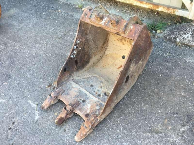 VOLVO 360mm - pelles 2,5 Tonnes - 挖掘机铲斗:图1 VOLVO 360mm - pelles 2,5 Tonnes - 挖掘机铲斗:图1