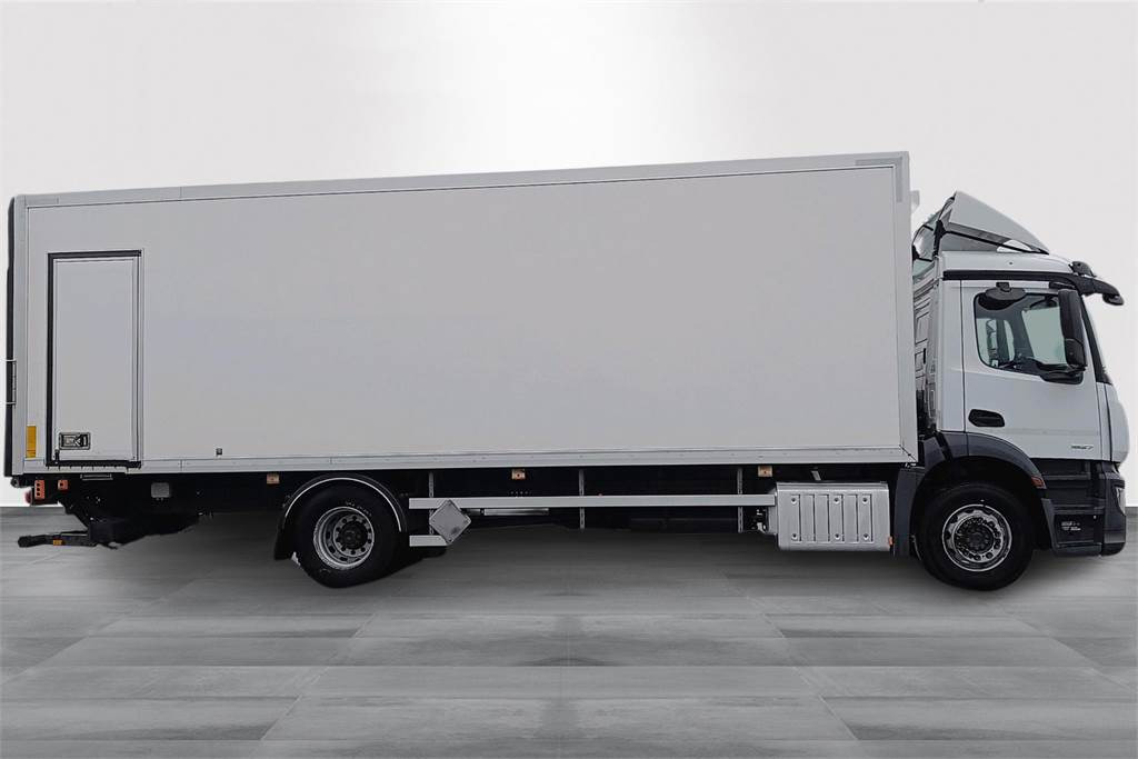 Mercedes-Benz ANTOS 1827L Ksa-kori + PL - 厢式卡车:图4 Mercedes-Benz ANTOS 1827L Ksa-kori + PL - 厢式卡车:图4