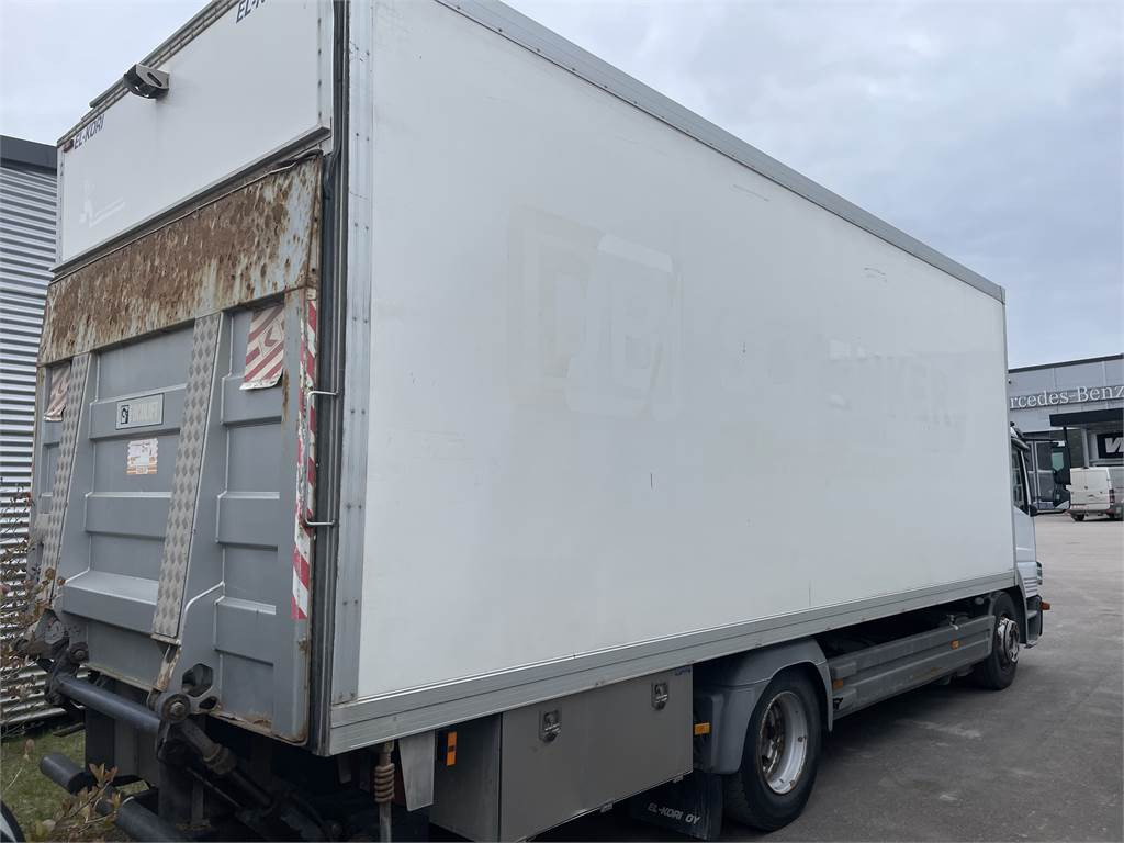 Mercedes-Benz ATEGO 1524L/42 - 厢式卡车:图5 Mercedes-Benz ATEGO 1524L/42 - 厢式卡车:图5