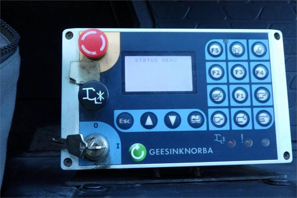 垃圾车 Mercedes-Benz ECONIC 2635 L ENA Norba RL-300 22H25：图19