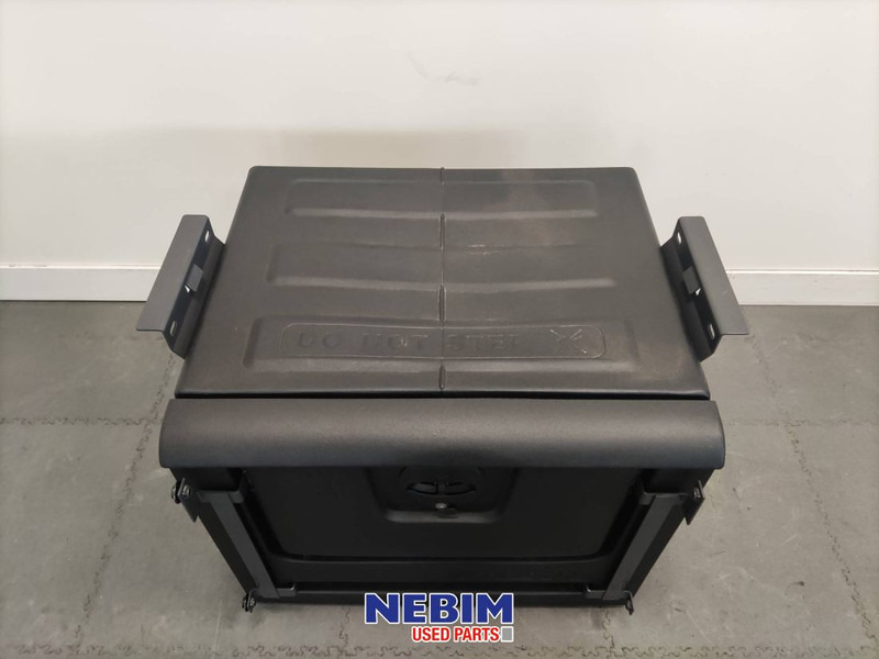 Volvo Volvo - 21353653 - Volvo gereedschapskist - 备件 适用于 卡车:图3 Volvo Volvo - 21353653 - Volvo gereedschapskist - 备件 适用于 卡车:图3