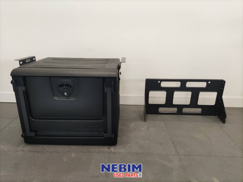 Volvo Volvo - 21353653 - Volvo gereedschapskist - 备件 适用于 卡车:图1 Volvo Volvo - 21353653 - Volvo gereedschapskist - 备件 适用于 卡车:图1