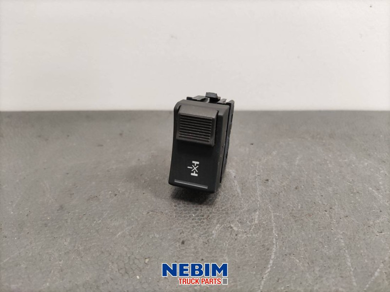 Volvo Volvo - 22088608 - Schakelaar differentieel slot FH4 / FM4 - 备件 适用于 卡车:图1 Volvo Volvo - 22088608 - Schakelaar differentieel slot FH4 / FM4 - 备件 适用于 卡车:图1