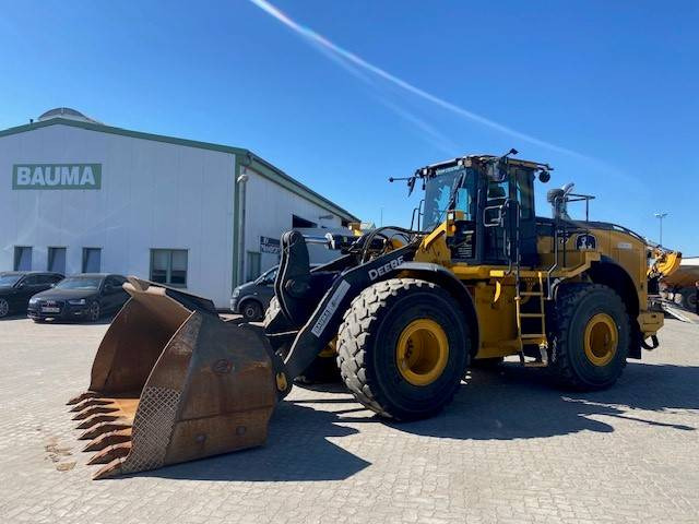 John Deere 744 P MIETE / RENTAL (12002124) - 轮式装载机:图1 John Deere 744 P MIETE / RENTAL (12002124) - 轮式装载机:图1