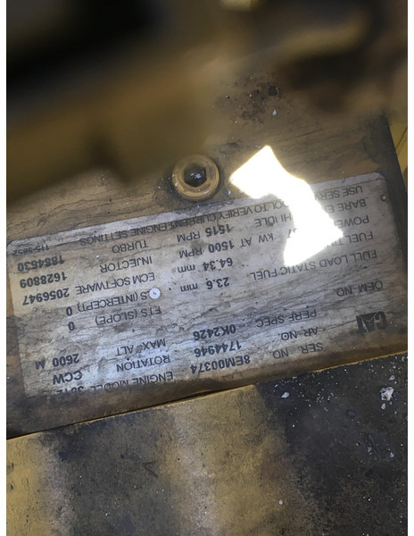 Caterpillar STAMFORD HC.M734H2 GENERATOR 1500 KVA USED - 发电机组:图5 Caterpillar STAMFORD HC.M734H2 GENERATOR 1500 KVA USED - 发电机组:图5