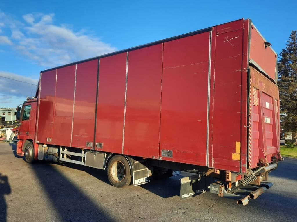 Mercedes-Benz Actros 1832 - 厢式卡车:图4 Mercedes-Benz Actros 1832 - 厢式卡车:图4