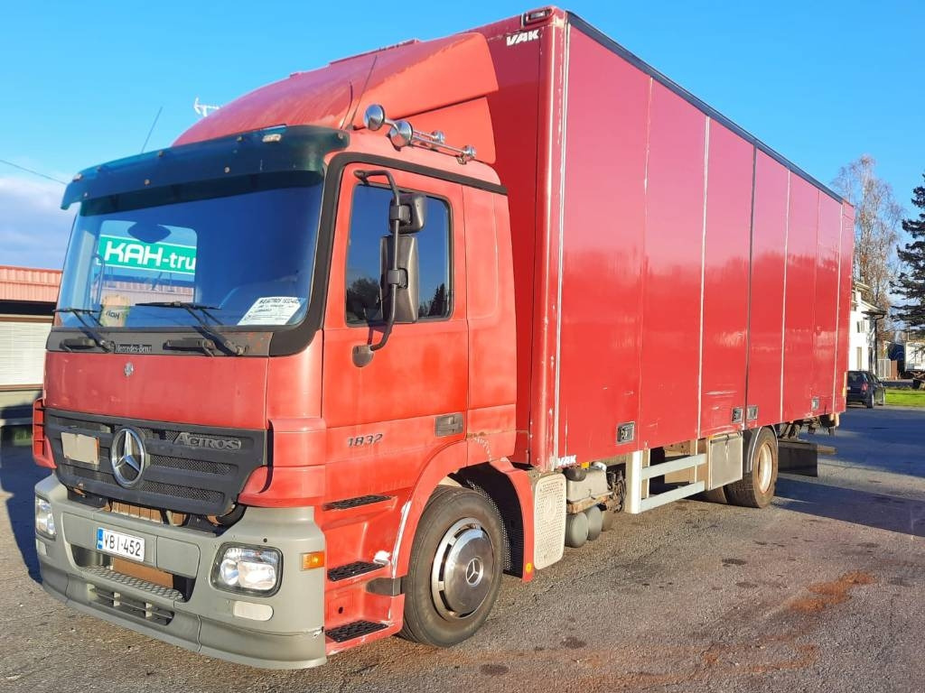Mercedes-Benz Actros 1832 - 厢式卡车:图1 Mercedes-Benz Actros 1832 - 厢式卡车:图1