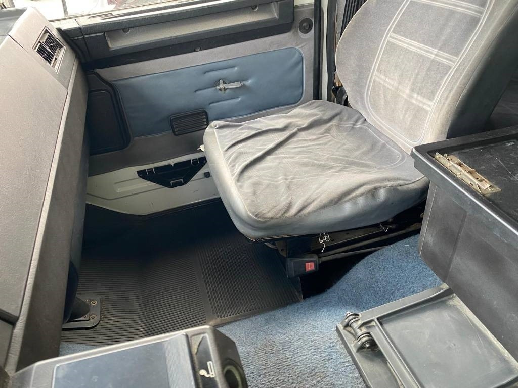 驾驶室底盘卡车 Scania R 142:图23 驾驶室底盘卡车 Scania R 142:图23