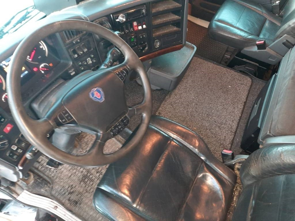 Scania R 560 - 栏板式/ 平板卡车:图5 Scania R 560 - 栏板式/ 平板卡车:图5