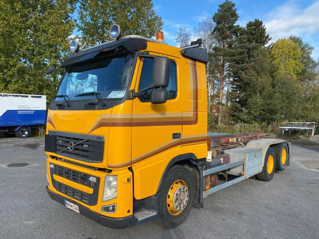 Volvo FH 13 420 - 箕斗装载车:图1 Volvo FH 13 420 - 箕斗装载车:图1
