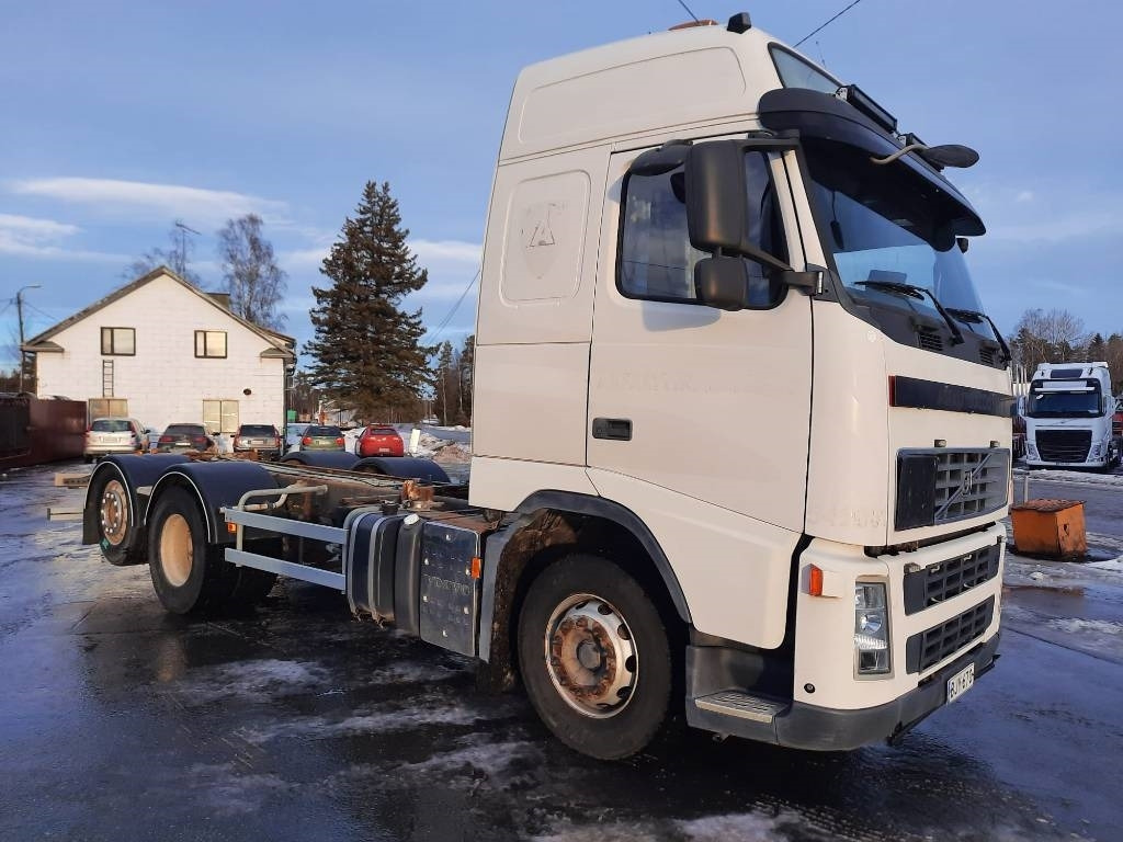 Volvo FH 13 440 - 驾驶室底盘卡车:图2 Volvo FH 13 440 - 驾驶室底盘卡车:图2