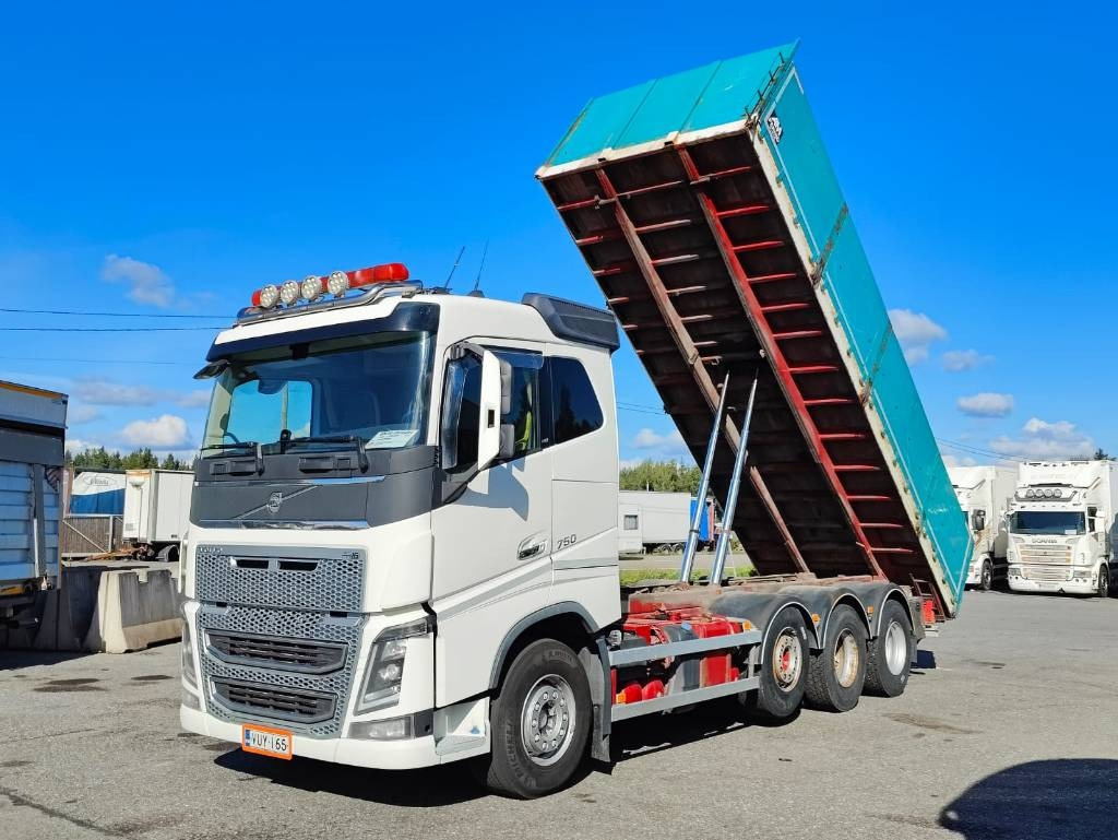 Volvo FH 16 750 - 翻斗车:图1 Volvo FH 16 750 - 翻斗车:图1